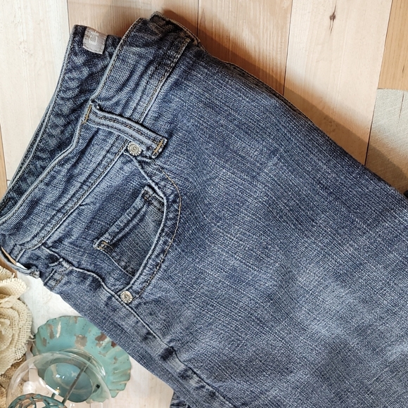 CHICO'S PLATINUM LIGHT WASH BLUE JEANS - Picture 2 of 13